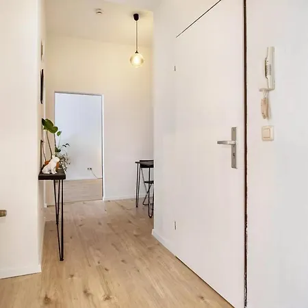 Next - Free Parking & Wifi - Badewanne Apartment Duisburg