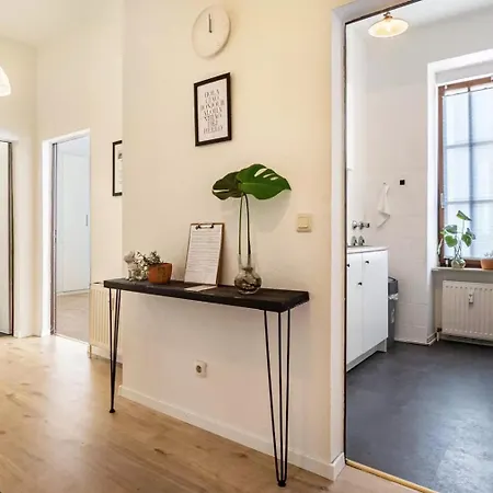 Next - Free Parking & Wifi - Badewanne * Duisburg