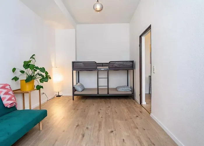 Next - Free Parking & Wifi - Badewanne *